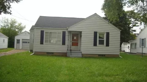 1407 W King, Owosso, MI 48867