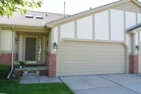 42131 Creekside, Clinton Township, MI 48038