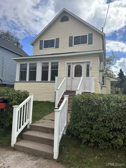 747 S S Pne, Ishpeming, MI 49849