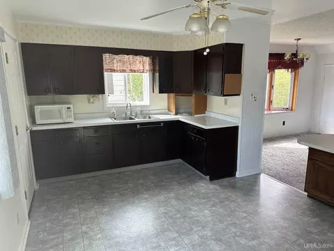 747 S S Pne, Ishpeming, MI 49849 photo 12
