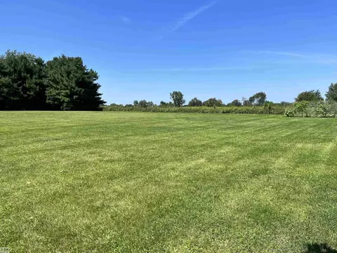 1205 Yule, Leonard, MI 48367 photo 63