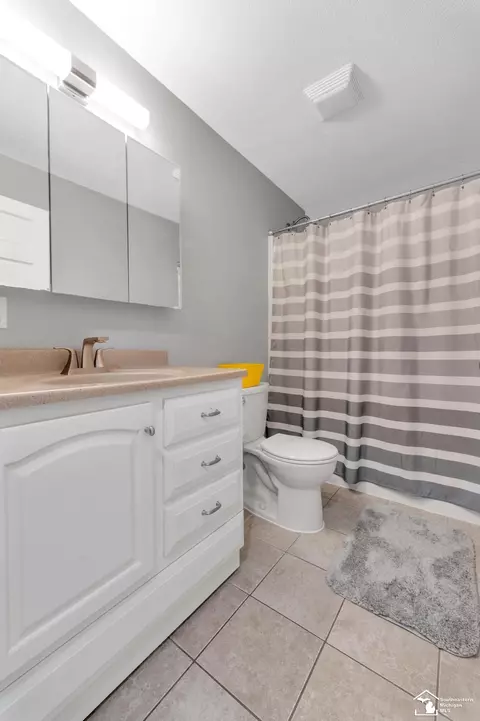 1250 Bentley, Monroe, MI 48162 photo 40
