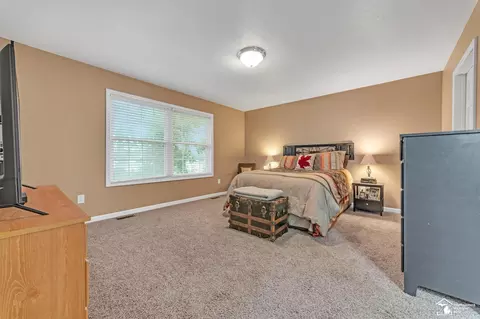 1250 Bentley, Monroe, MI 48162 photo 29