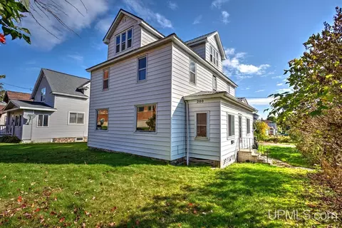 200 Park, Ironwood, MI 49938