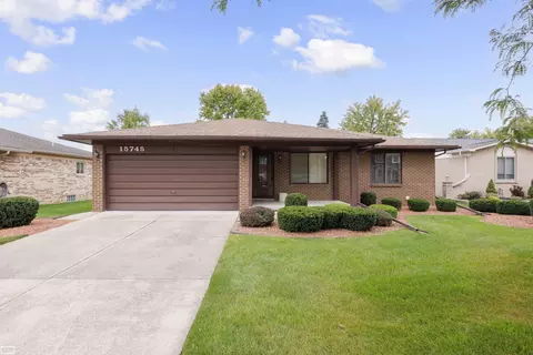 15745 Lorway, Clinton Township, MI 48038