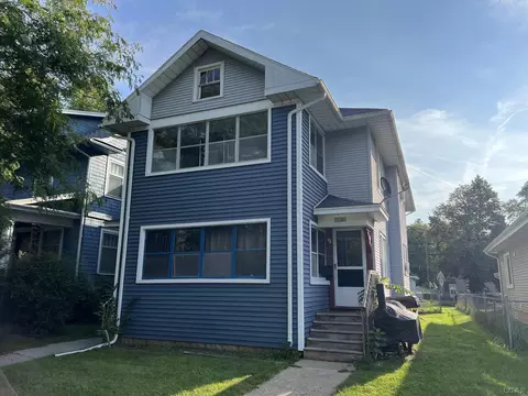 1119 First, Jackson, MI 49203