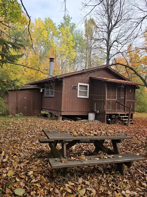 4095 Settlement, Long Lake, WI 54542