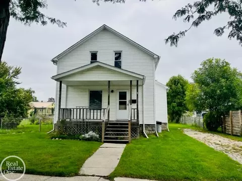 1407 Gillett, Port Huron, MI 48060