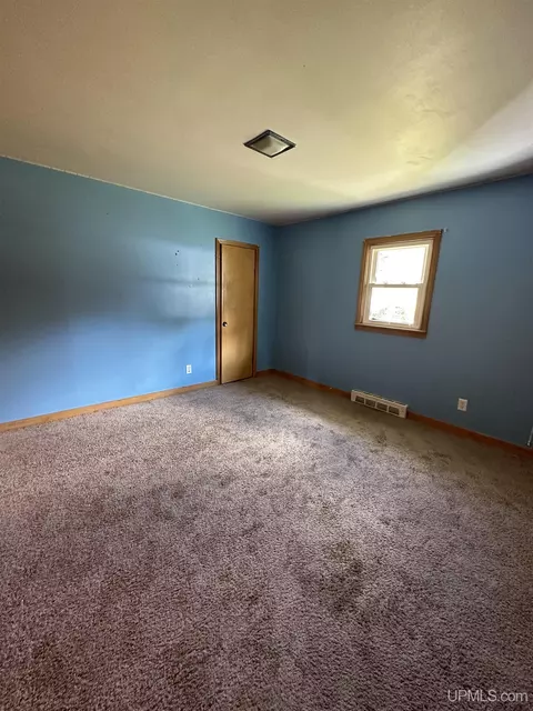 5554 J5, Escanaba, MI 49829 photo 19