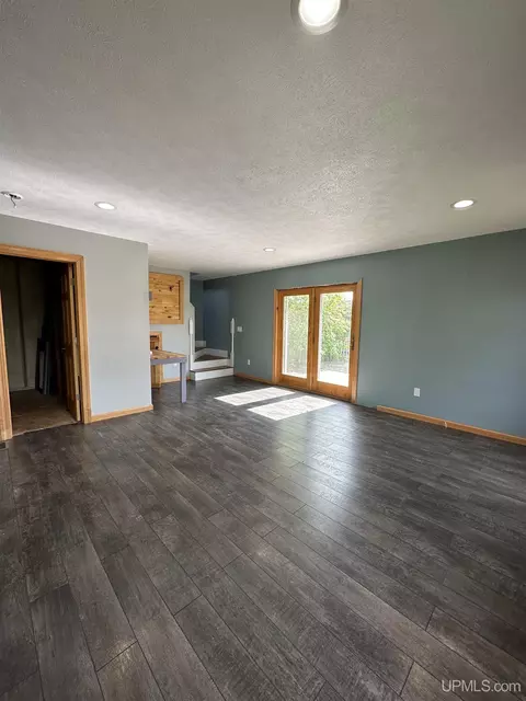 5554 J5, Escanaba, MI 49829 photo 10