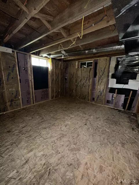5554 J5, Escanaba, MI 49829 photo 41