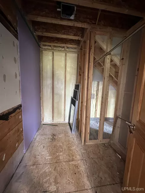 5554 J5, Escanaba, MI 49829 photo 22