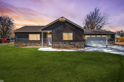 47403 Frederick, Shelby Township, MI 48317