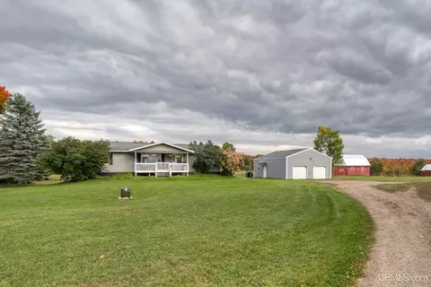 128 E Rainbow, Crystal Falls, MI 49920