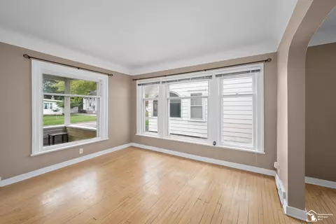 307 E Lorain, Monroe, MI 48162 photo 8