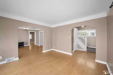 307 E Lorain, Monroe, MI 48162 photo 9