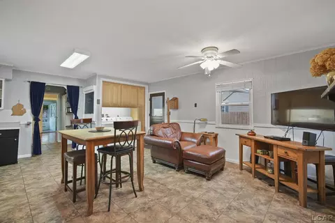 1023 E Hunt, Adrian, MI 49221 photo 19