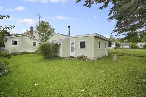 1023 E Hunt, Adrian, MI 49221 photo 41