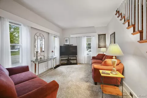 1023 E Hunt, Adrian, MI 49221 photo 8