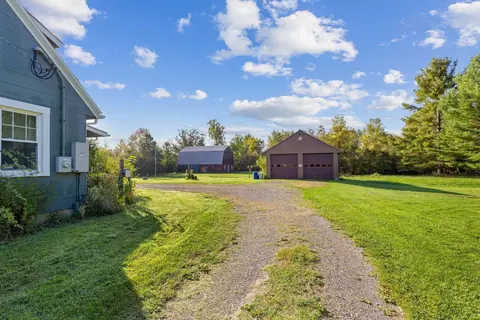 10015 Springborn, Casco, MI 48064 photo 7