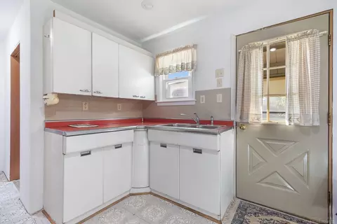 10015 Springborn, Casco, MI 48064 photo 12