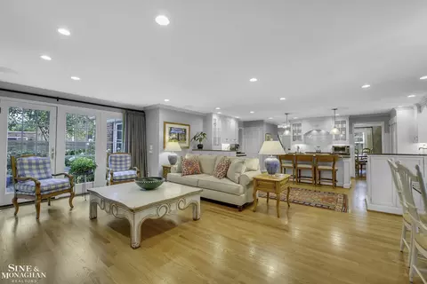 1042 Bishop, Grosse Pointe Park, MI 48230 photo 14