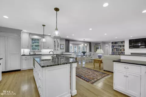 1042 Bishop, Grosse Pointe Park, MI 48230 photo 12