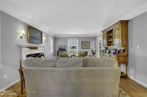 1042 Bishop, Grosse Pointe Park, MI 48230 photo 8
