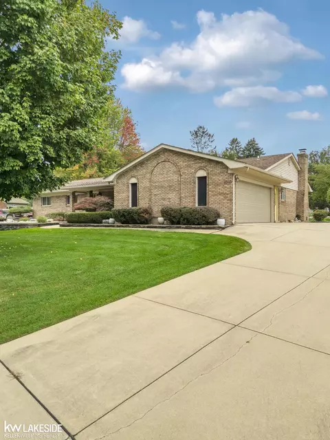 8505 Orchardview, Washington, MI 48095 photo 6