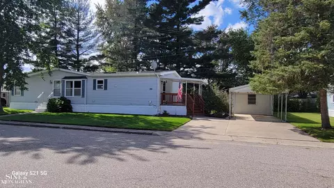 3333 Ravenswood #12, Marysville, MI 48040
