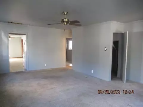 618 E Mason, Owosso, MI 48867 photo 10