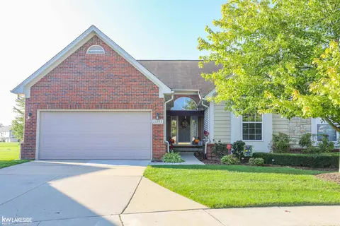 22052 Norwich, Macomb, MI 48042