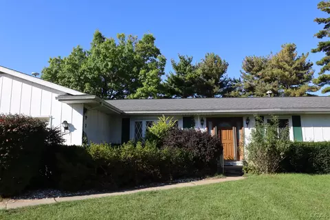 2706 Coachlite, Tecumseh, MI 49286 photo 2