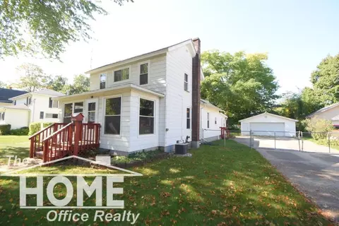 643 N Saginaw, Owosso, MI 48867