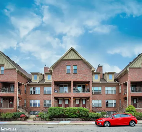 163 Allenhurst, Royal Oak, MI 48067