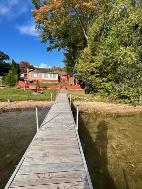 4670 E Arnold Lk, Harrison, MI 48625