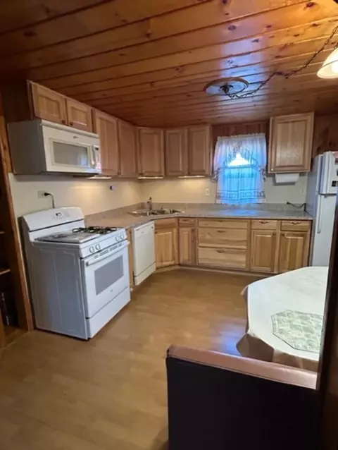 4670 E Arnold Lk, Harrison, MI 48625 photo 13