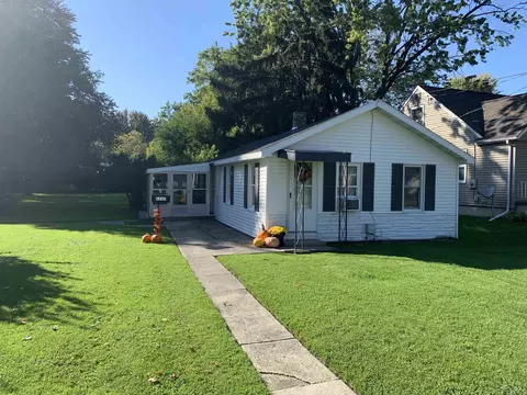 2237 Blackmore, Saginaw, MI 48602