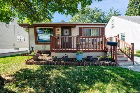 24851 Grove, Eastpointe, MI 48021