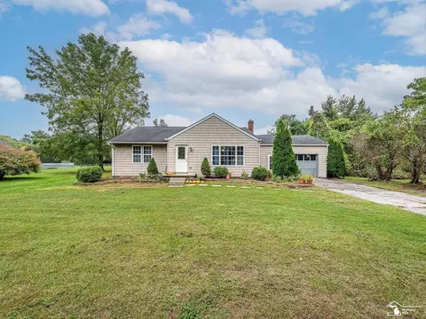 3525 S Otter Crk, La Salle, MI 48145