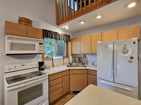 750 Bernard, Mohawk, MI 49950 photo 2