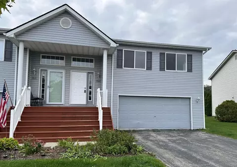 9368 Lake Park Dr, Grand Blanc, MI 48439