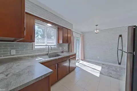 7121 Adelle, Flushing, MI 48433 photo 7