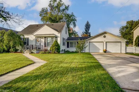26875 W Huron Riv, Flat Rock, MI 48134