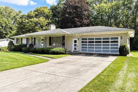 1264 Heathercrest, Flint, MI 48532 photo 2