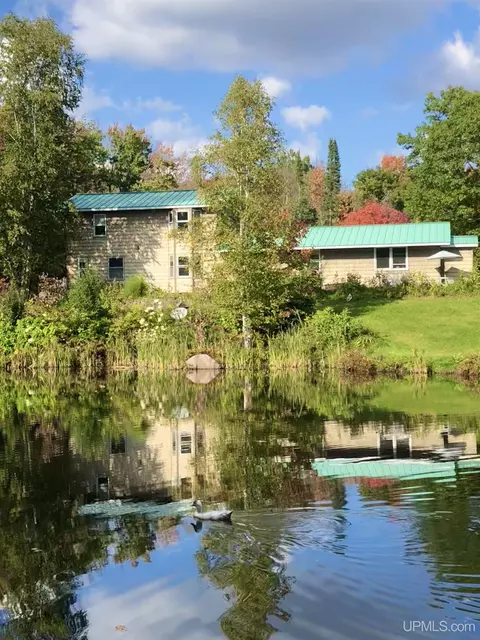 2115 Olmsted, Ishpeming, MI 49849