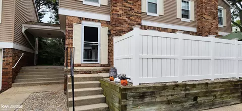 41705 Broquet, Northville, MI 48167
