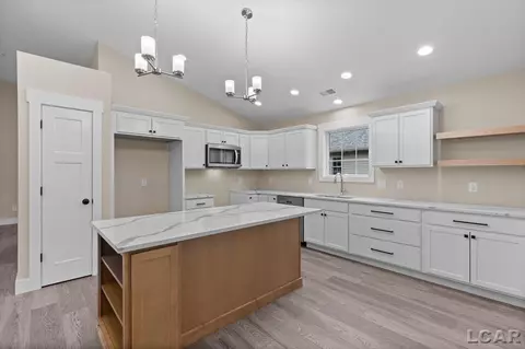 1668 Rivers Edge, Adrian, MI 49221 photo 2