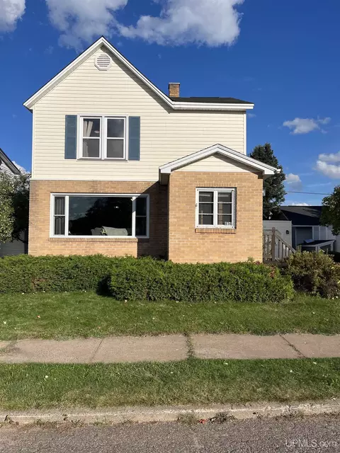 814 N Maple, Ishpeming, MI 49849