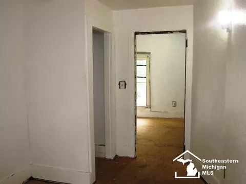 502 Ormsby #504 OSBY, Adrian, MI 49221 photo 13